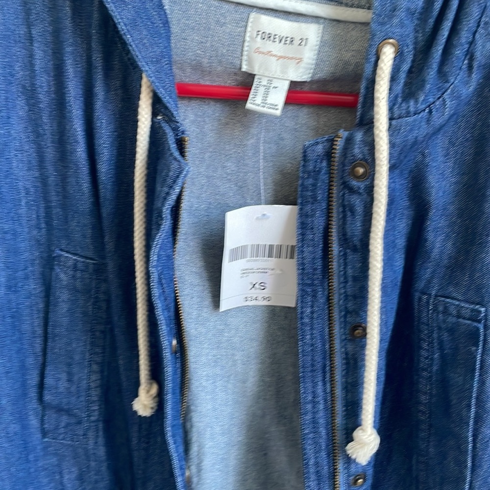 Denim jacket - Picture 2 of 4